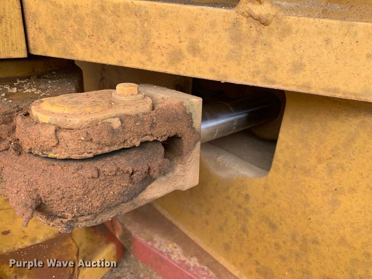 image for item DP8625 2008 Caterpillar CS56  single drum vibratory roller