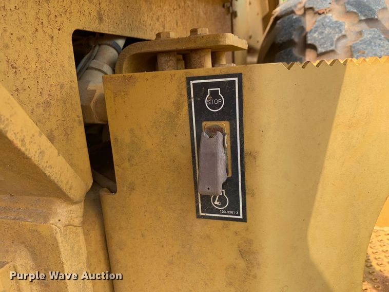 image for item DP8625 2008 Caterpillar CS56  single drum vibratory roller