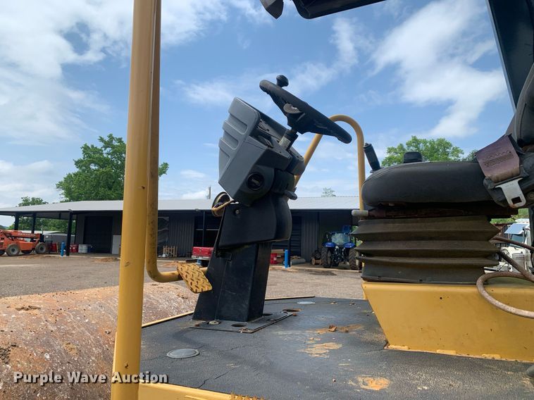 image for item DP8625 2008 Caterpillar CS56  single drum vibratory roller