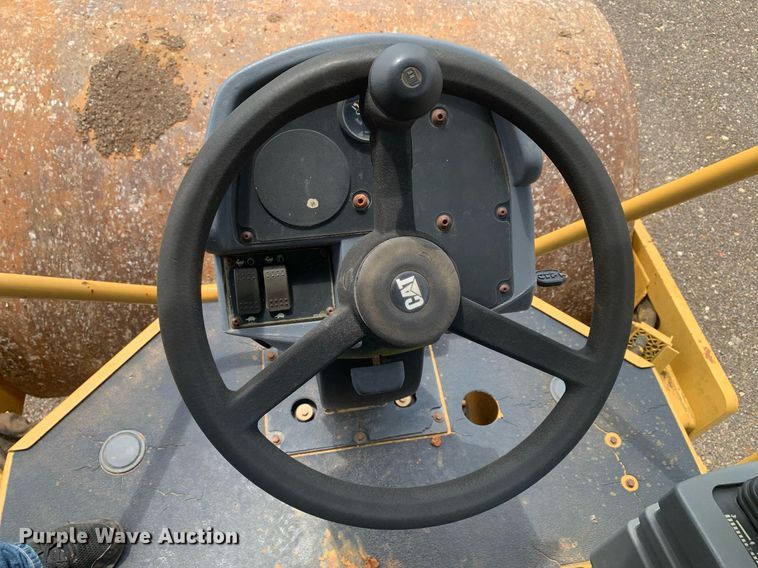 image for item DP8625 2008 Caterpillar CS56  single drum vibratory roller