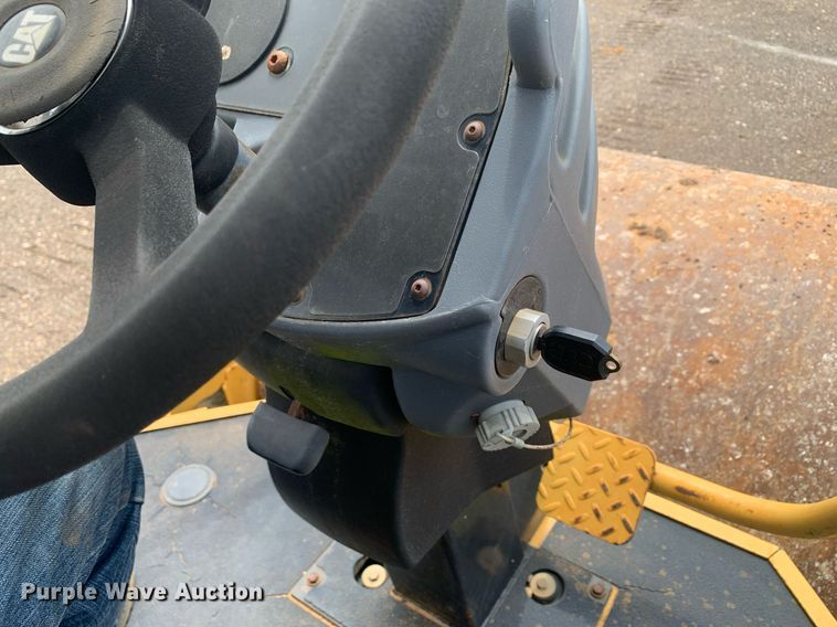 image for item DP8625 2008 Caterpillar CS56  single drum vibratory roller