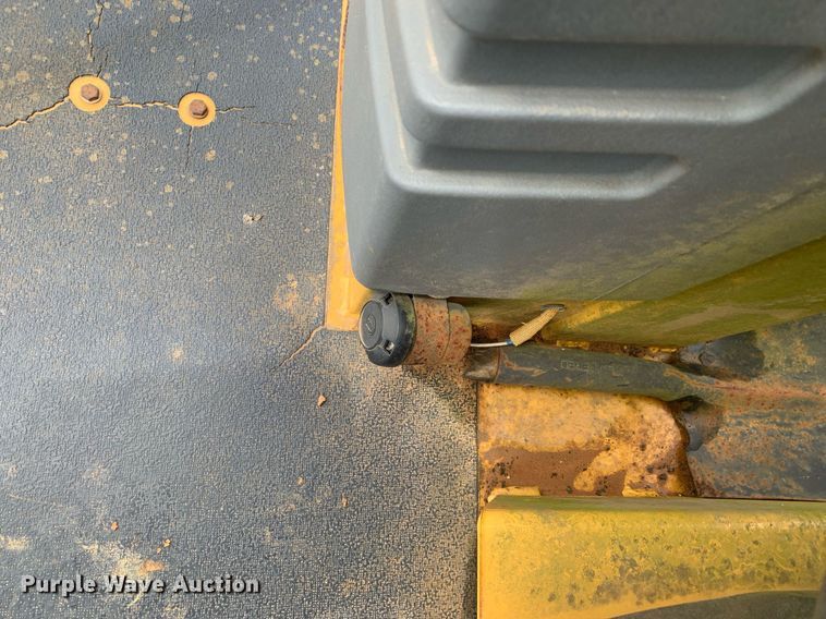 image for item DP8625 2008 Caterpillar CS56  single drum vibratory roller