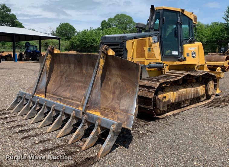 image for item DP8626 2014 John Deere 850K WLT  dozer
