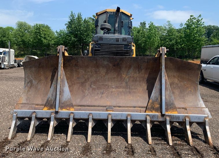 image for item DP8626 2014 John Deere 850K WLT  dozer