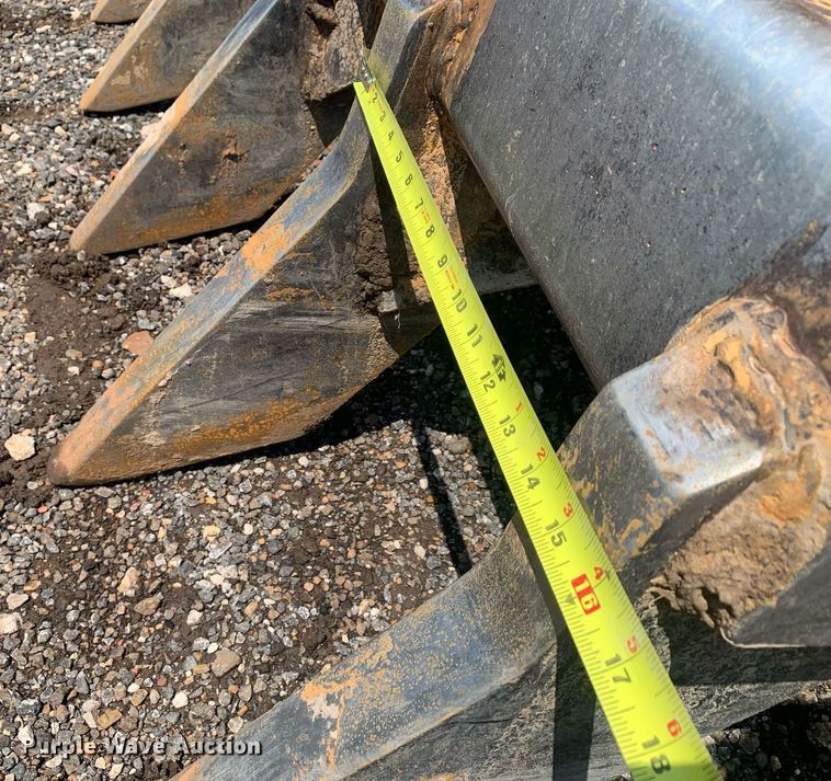 image for item DP8626 2014 John Deere 850K WLT  dozer