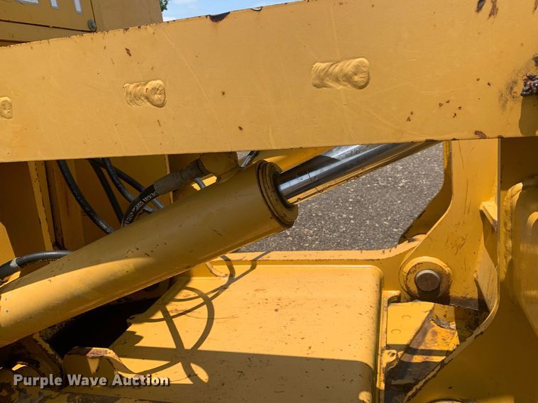 image for item DP8626 2014 John Deere 850K WLT  dozer