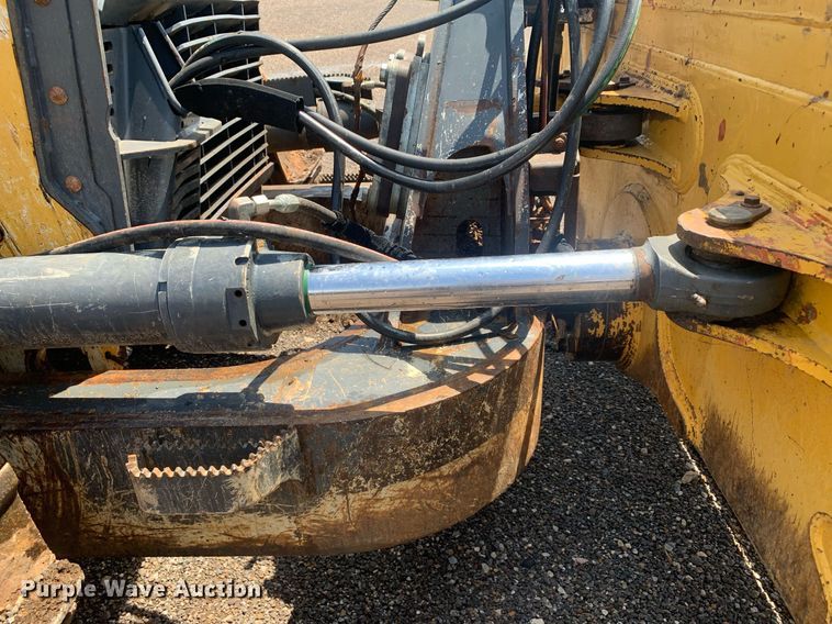 image for item DP8626 2014 John Deere 850K WLT  dozer