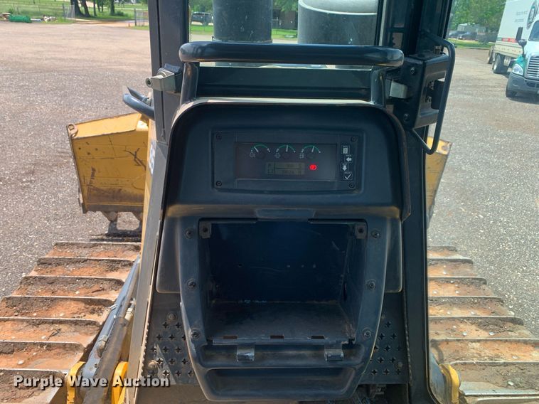 image for item DP8626 2014 John Deere 850K WLT  dozer