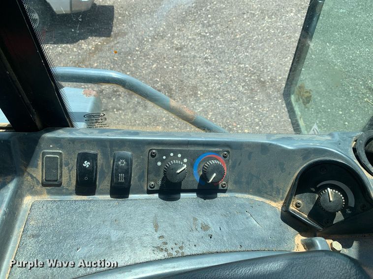 image for item DP8626 2014 John Deere 850K WLT  dozer