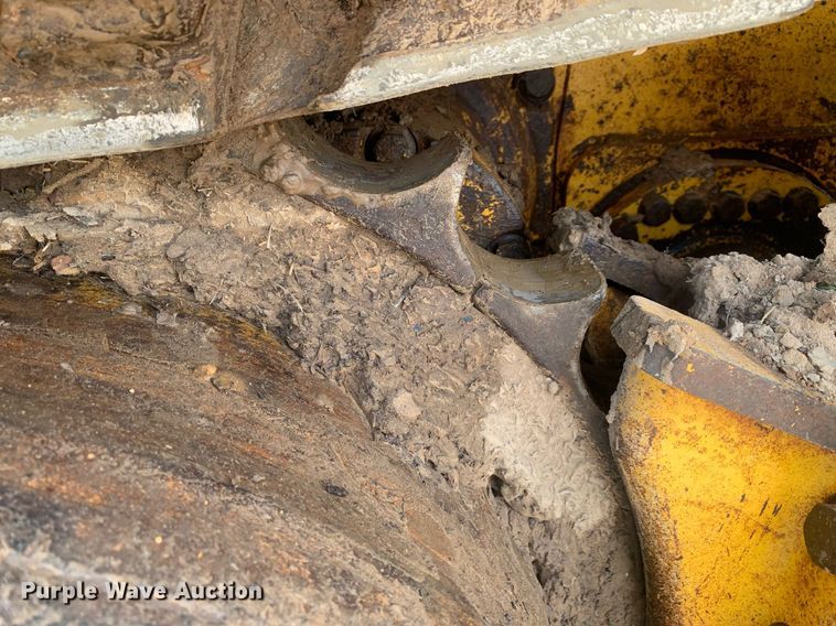 image for item DP8626 2014 John Deere 850K WLT  dozer