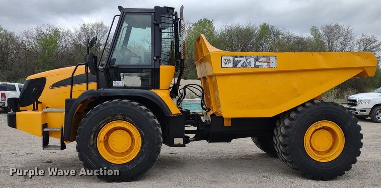 image for item DQ1682 2004 JCB 714  haul truck