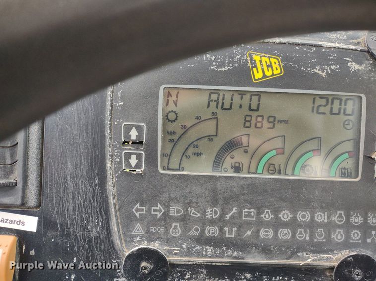 image for item DQ1682 2004 JCB 714  haul truck