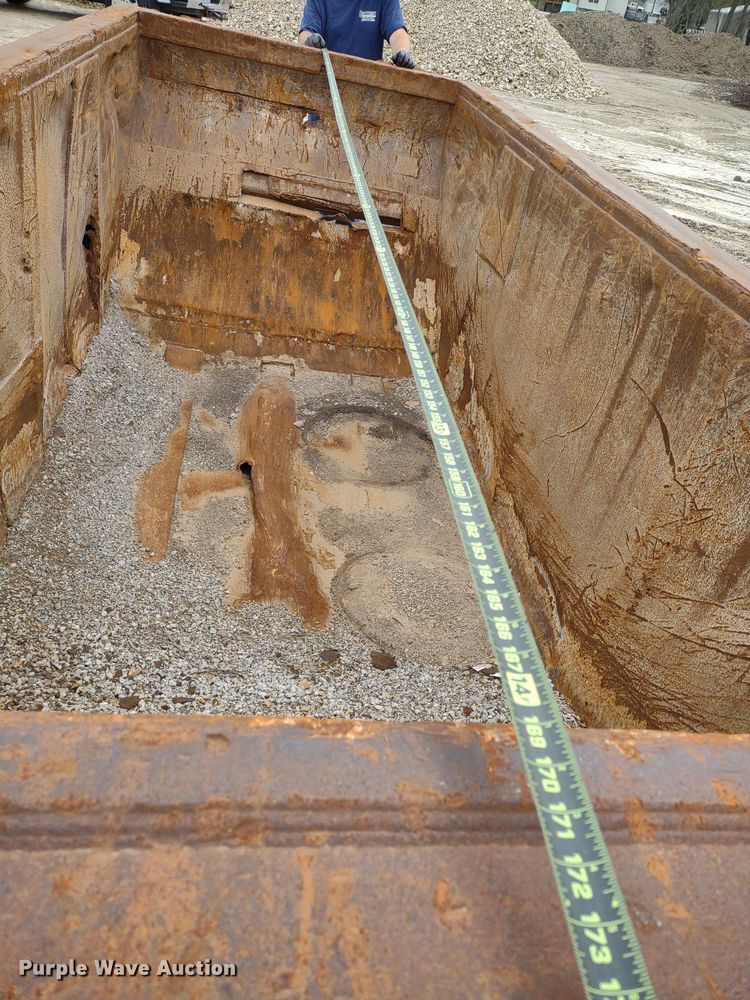 image for item DQ1684 Rock box