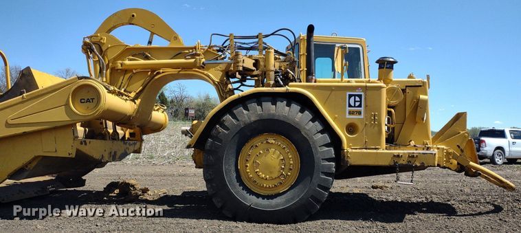 image for item DQ1695 1982 Caterpillar 627B  scraper