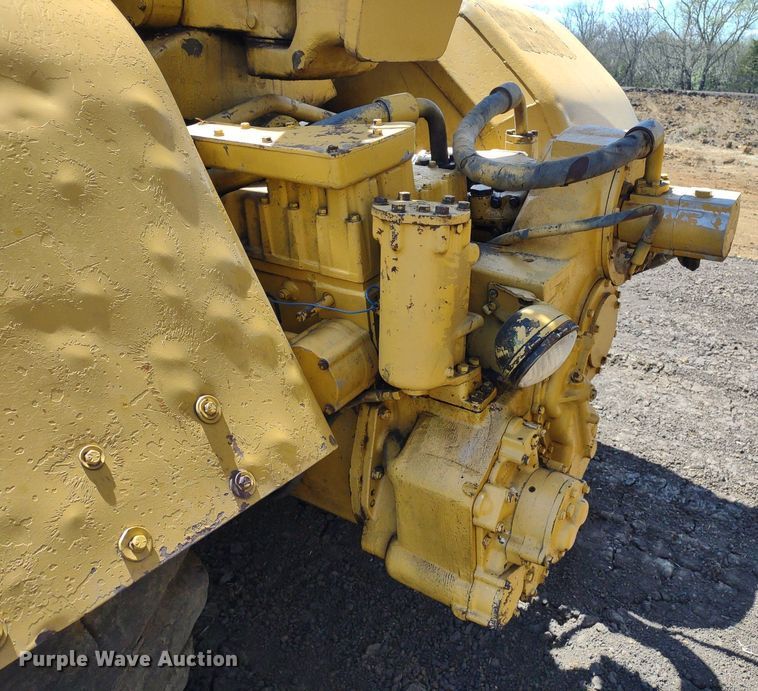 image for item DQ1695 1982 Caterpillar 627B  scraper
