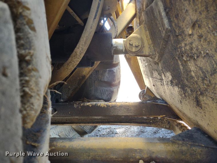 image for item DQ1695 1982 Caterpillar 627B  scraper