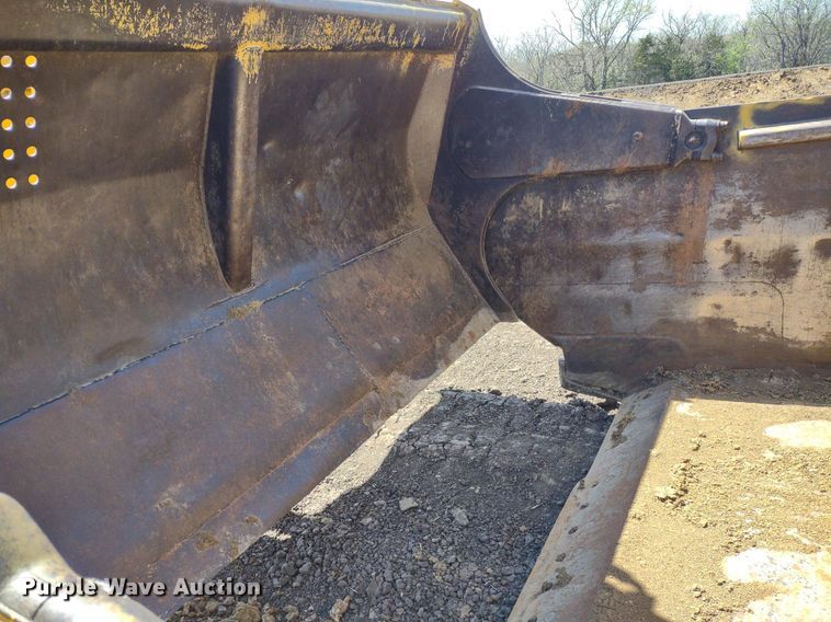 image for item DQ1695 1982 Caterpillar 627B  scraper