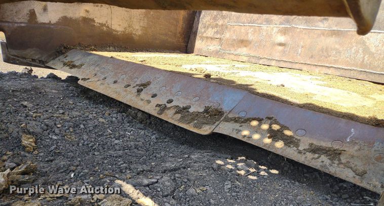 image for item DQ1695 1982 Caterpillar 627B  scraper