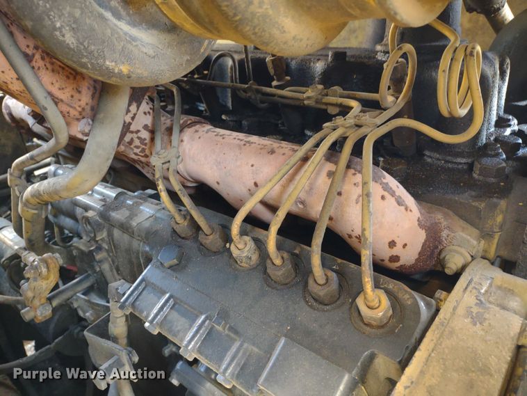 image for item DQ1695 1982 Caterpillar 627B  scraper