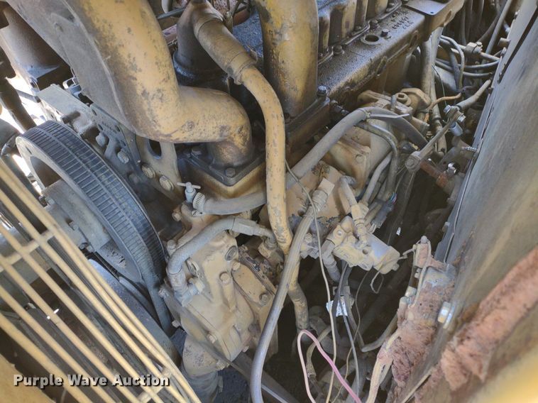 image for item DQ1695 1982 Caterpillar 627B  scraper