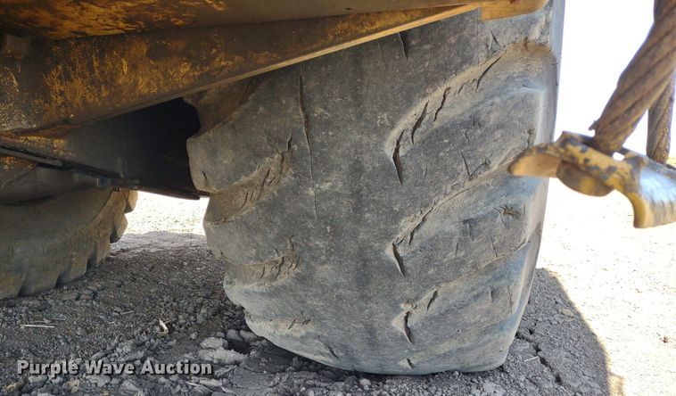 image for item DQ1695 1982 Caterpillar 627B  scraper