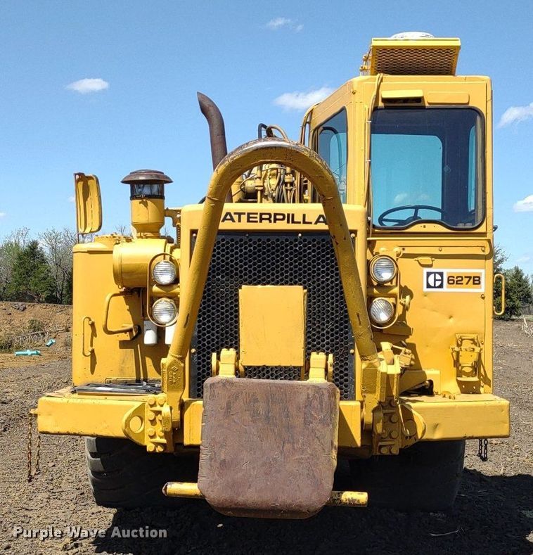 image for item DQ1696 1974 Caterpillar 627B  scraper