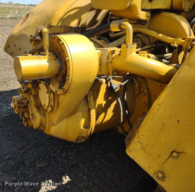image for item DQ1696 1974 Caterpillar 627B  scraper