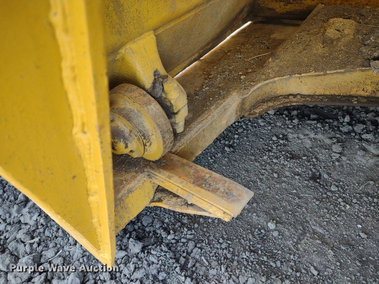 image for item DQ1696 1974 Caterpillar 627B  scraper