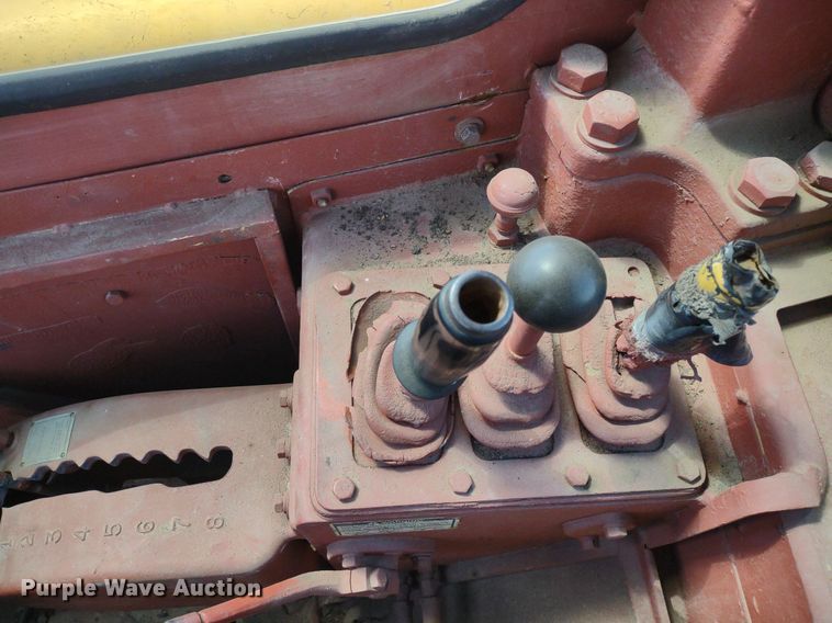 image for item DQ1696 1974 Caterpillar 627B  scraper