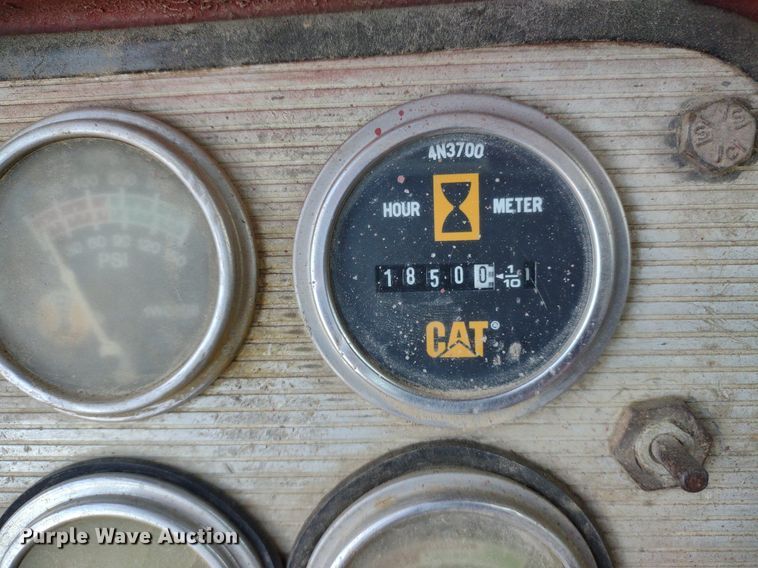 image for item DQ1696 1974 Caterpillar 627B  scraper