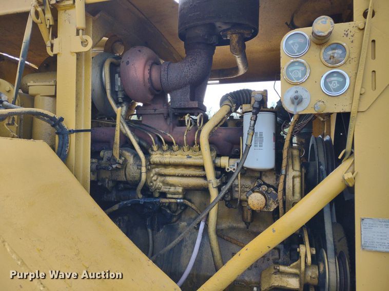 image for item DQ1696 1974 Caterpillar 627B  scraper