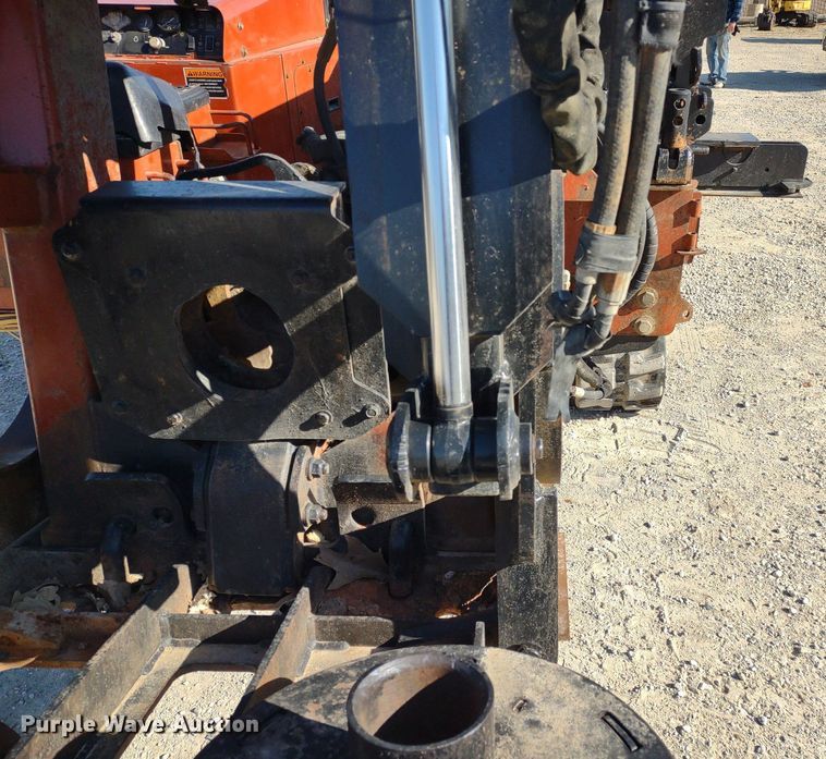 image for item DQ1697 2001 Ditch Witch JT2720 AT  directional boring unit