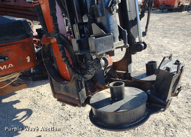 image for item DQ1697 2001 Ditch Witch JT2720 AT  directional boring unit