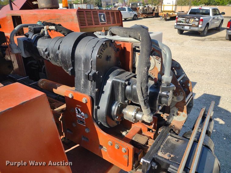 image for item DQ1697 2001 Ditch Witch JT2720 AT  directional boring unit
