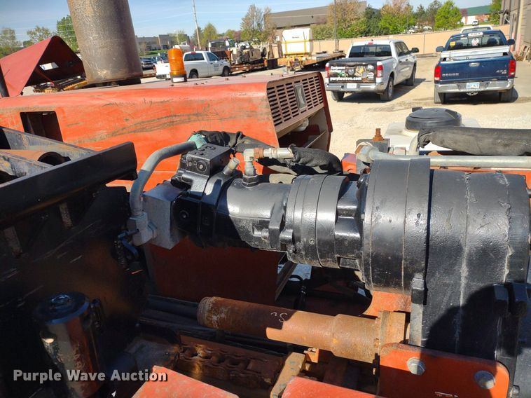 image for item DQ1697 2001 Ditch Witch JT2720 AT  directional boring unit