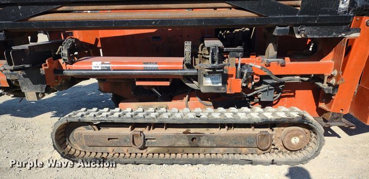 image for item DQ1697 2001 Ditch Witch JT2720 AT  directional boring unit