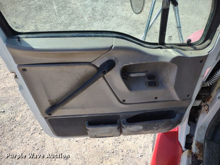 image for item DQ1698 2003 Sterling A9500  vacuum truck