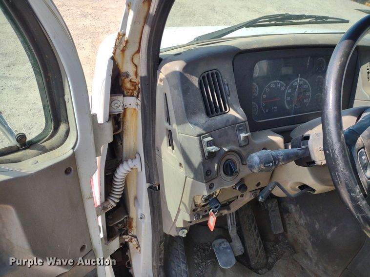 image for item DQ1698 2003 Sterling A9500  vacuum truck