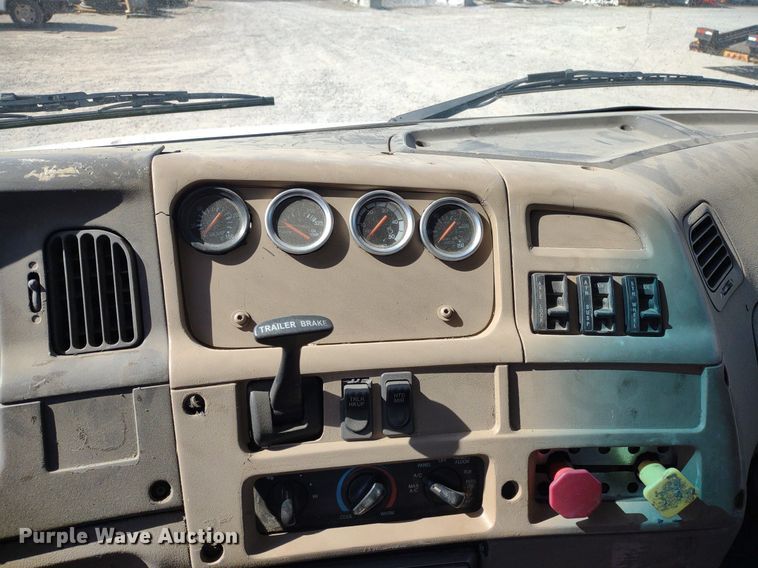 image for item DQ1698 2003 Sterling A9500  vacuum truck