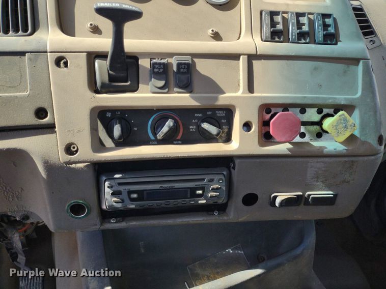 image for item DQ1698 2003 Sterling A9500  vacuum truck