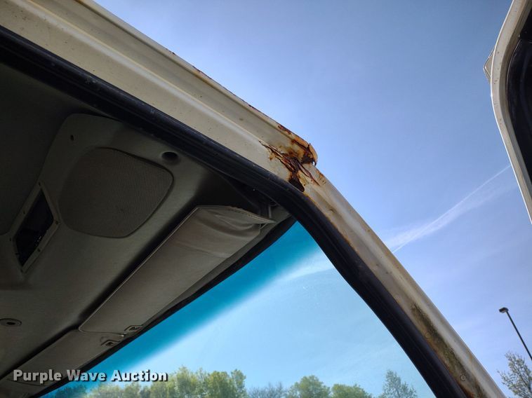 image for item DQ1698 2003 Sterling A9500  vacuum truck