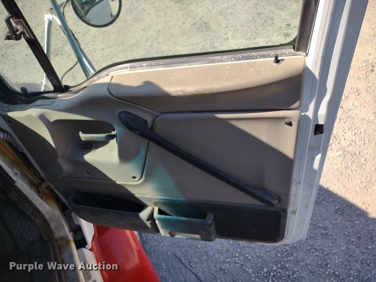 image for item DQ1698 2003 Sterling A9500  vacuum truck