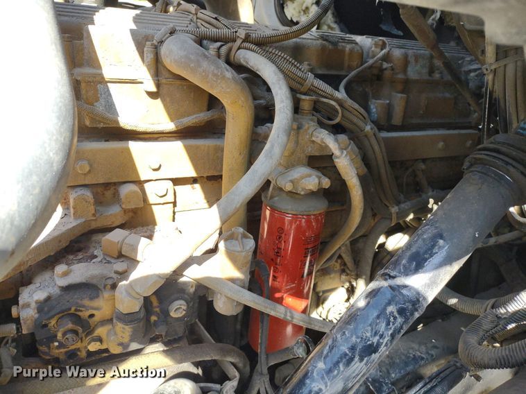 image for item DQ1698 2003 Sterling A9500  vacuum truck