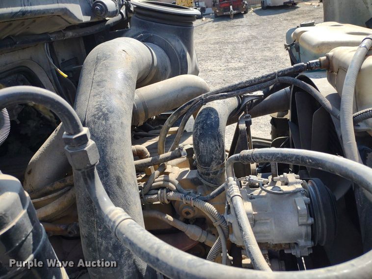 image for item DQ1698 2003 Sterling A9500  vacuum truck