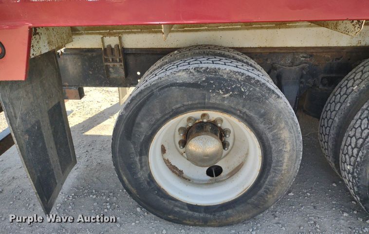 image for item DQ1698 2003 Sterling A9500  vacuum truck