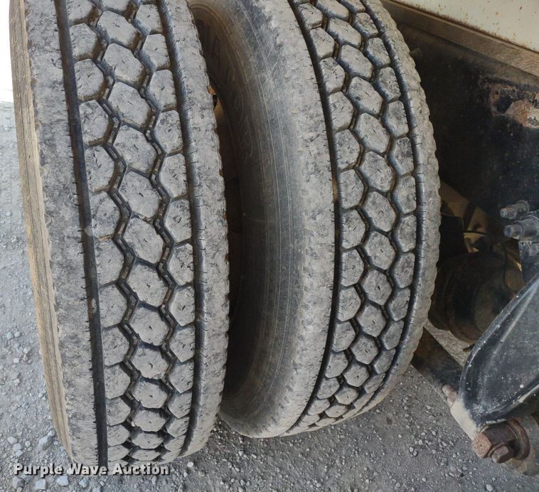 image for item DQ1698 2003 Sterling A9500  vacuum truck