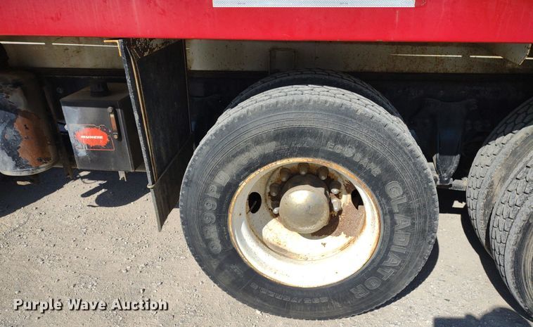 image for item DQ1698 2003 Sterling A9500  vacuum truck