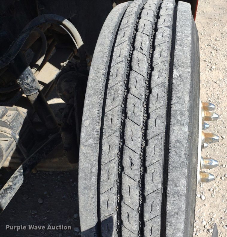 image for item DQ1698 2003 Sterling A9500  vacuum truck