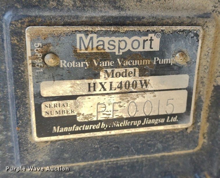 image for item DQ1698 2003 Sterling A9500  vacuum truck