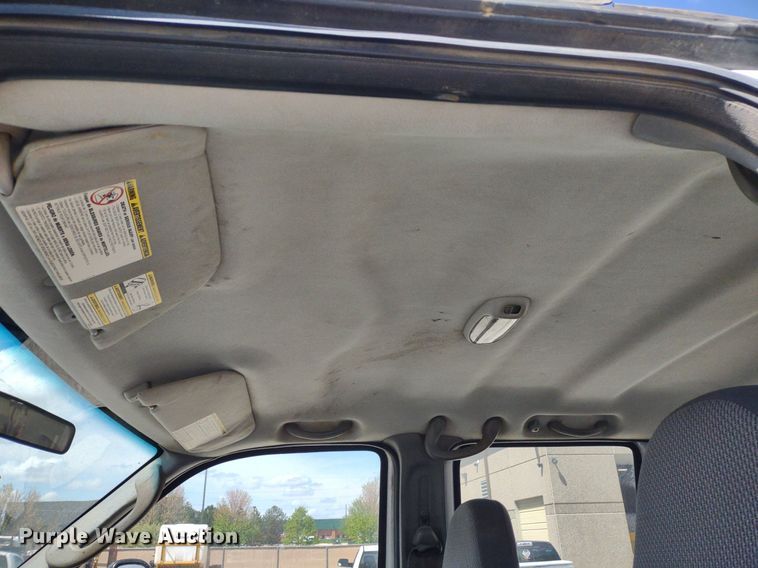 image for item DQ1700 2007 Ford F350 Super Duty XL  Crew Cab utility bed pickup truck